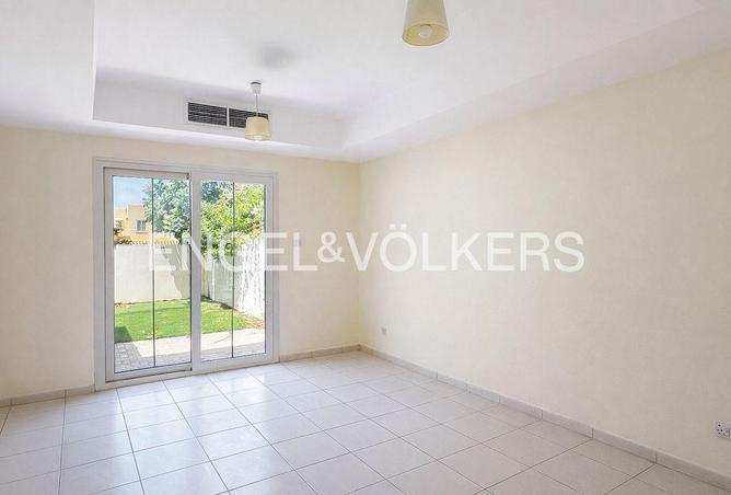 74623808 - صورة العقار 2