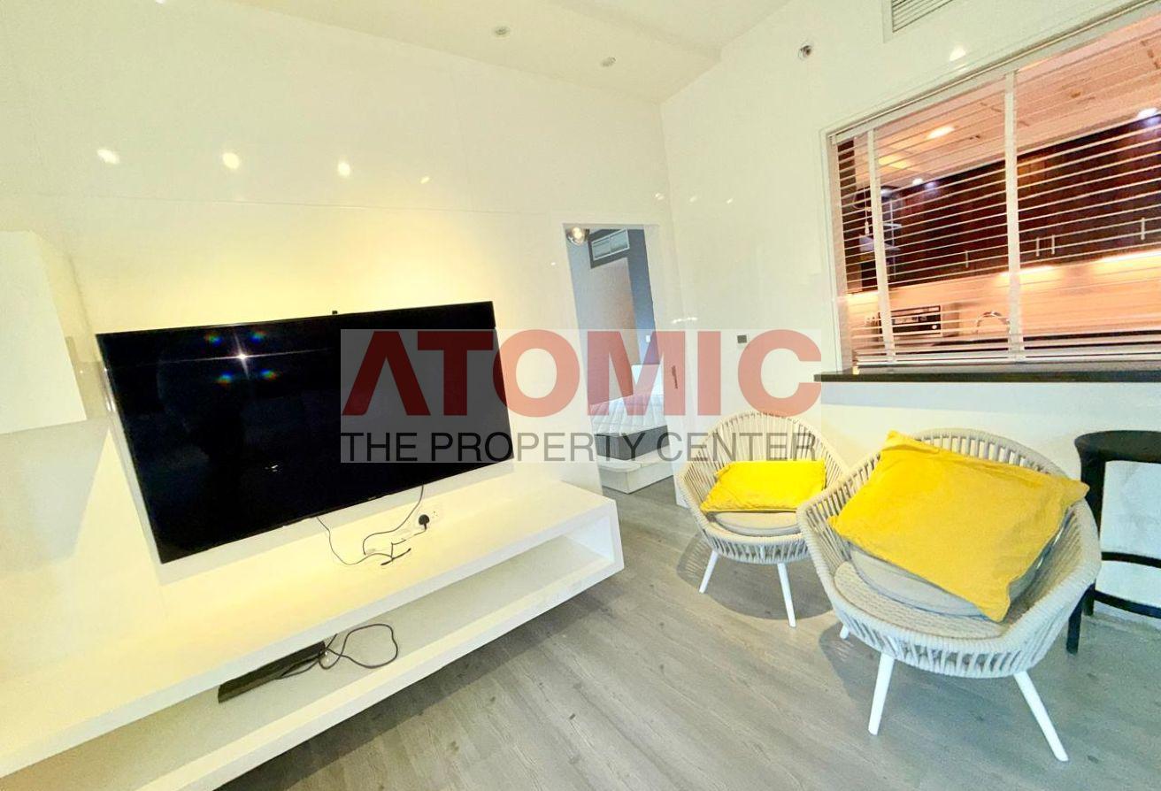 Fully Upgraded 1BR | Furnished | Pool view photo 7