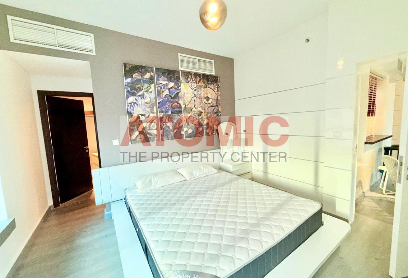 Fully Upgraded 1BR | Furnished | Pool view photo 14