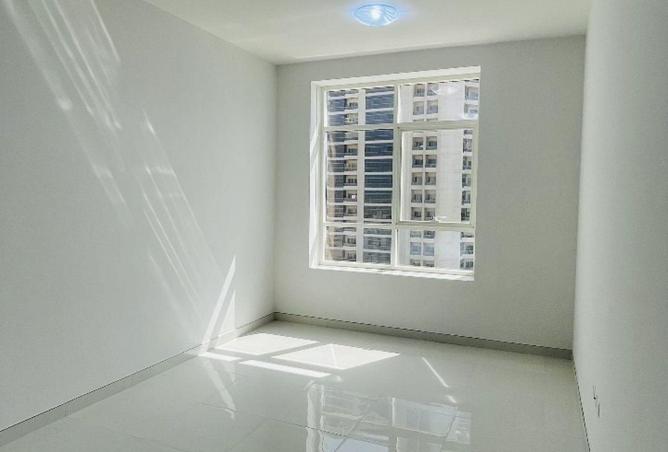 111426121 - Property Image 3