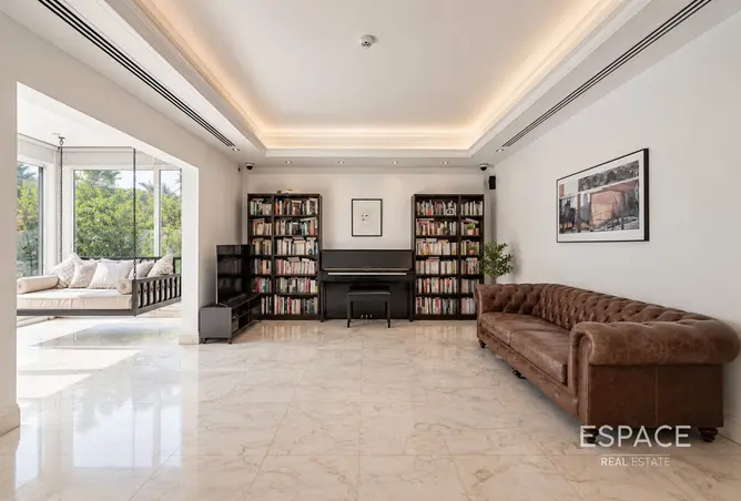 149100028 - Property Image 3
