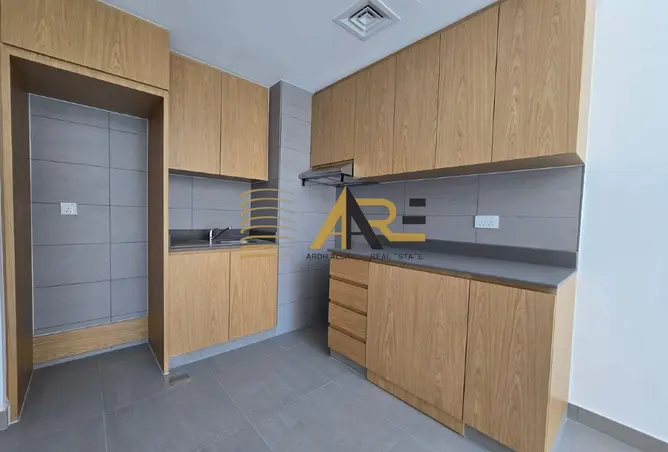 111432267 - Property Image 3