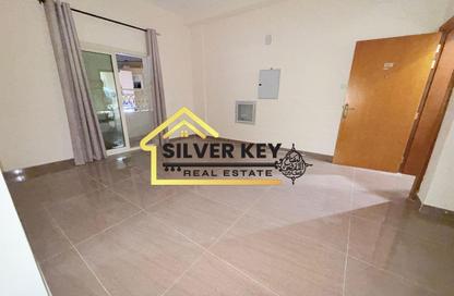 Office Space - Studio - 1 Bathroom for rent in Al Musalla - Al Gharb - Sharjah