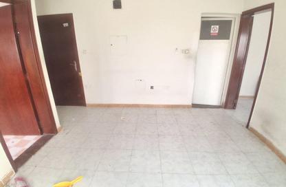 Apartment - 1 Bedroom - 1 Bathroom for rent in Fire Station Road - Muwaileh - Sharjah