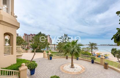 Apartment - 1 Bedroom - 1 Bathroom for rent in Al Haseer - Shoreline Apartments - Palm Jumeirah - Dubai