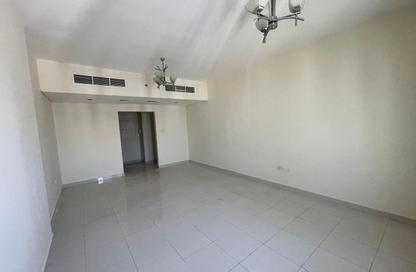 Apartment - 3 Bedrooms - 4 Bathrooms for rent in Al Khan Corniche - Al Khan - Sharjah