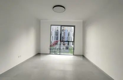 شقة - غرفة نوم - 2 حمامات للايجار في طراز 3 - الجادة - الشارقة