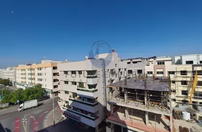 Apartment - 1 Bedroom - 2 Bathrooms for rent in Al Karama - Dubai