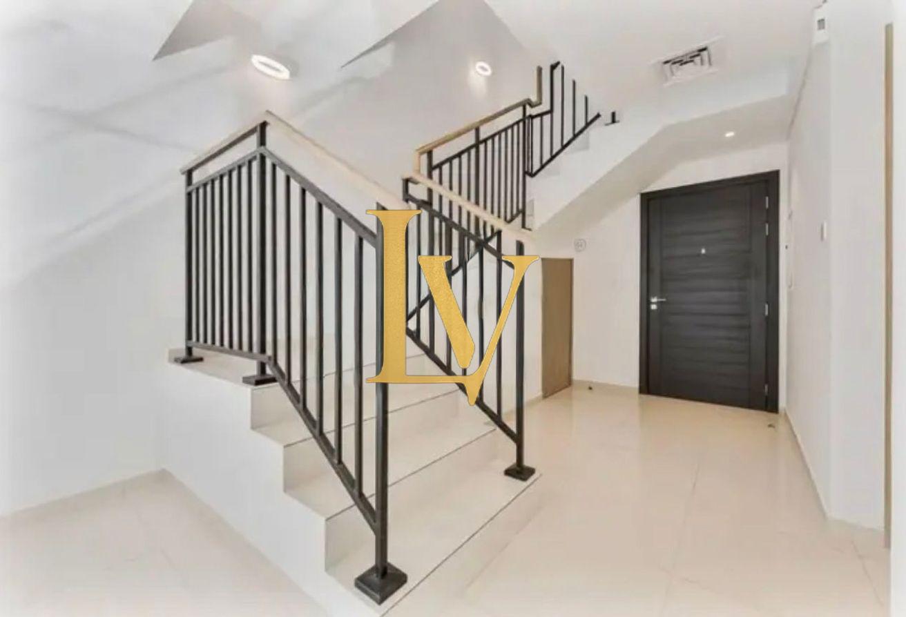 4BR | Middle Unit | Brand New | Prime Unit photo 9