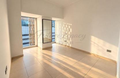 Apartment - 1 - 2 for rent in Cayan Tower - Dubai Marina - Dubai