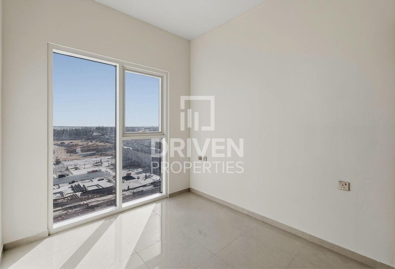 Modern Apt | Ready to Move in | Well Maintained photo 7