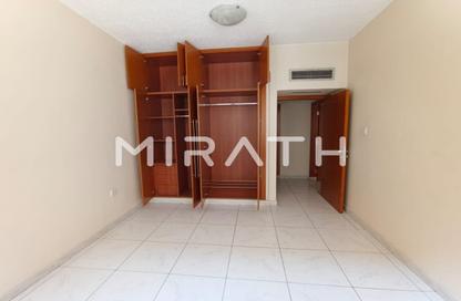 Apartment - 2 Bedrooms - 2 Bathrooms for rent in Golden Sands 8 - Al Mankhool - Bur Dubai - Dubai