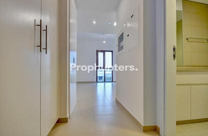 Apartment - Studio - 1 for rent in Zahra Breeze Apartments 3A - Zahra Breeze Apartments 3 - Zahra Breeze Apartments - Town Square - Dubai