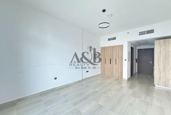 56978053 - Property Image 2