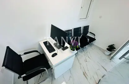 Office Space - Studio - 1 Bathroom for rent in Fatima Mohammad Ahmad Bin Suleiman Building - Al Raffa - Bur Dubai - Dubai Office Space - Studio - 1 Bathroom for rent in Fatima Mohammad Ahmad Bin Suleiman Building - Al Raffa - Bur Dubai - Dubai