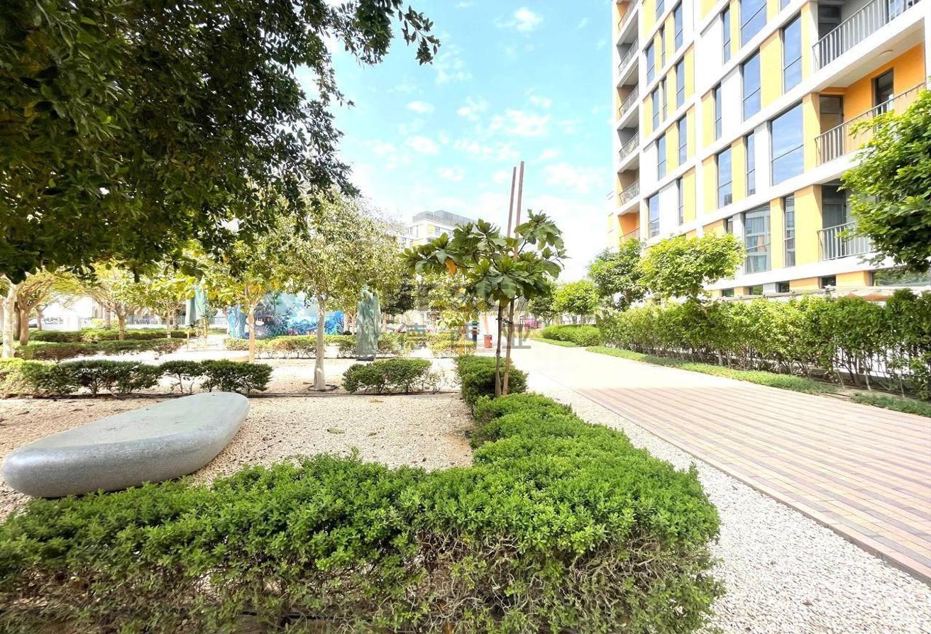 Spacious Layout | Community View | Vacant photo 15