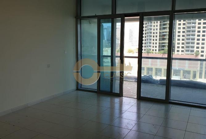 74233815 - صورة العقار 2