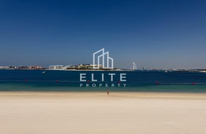 Villa - 5 Bedrooms - 6 Bathrooms for rent in Palma Residences - Palm Jumeirah - Dubai