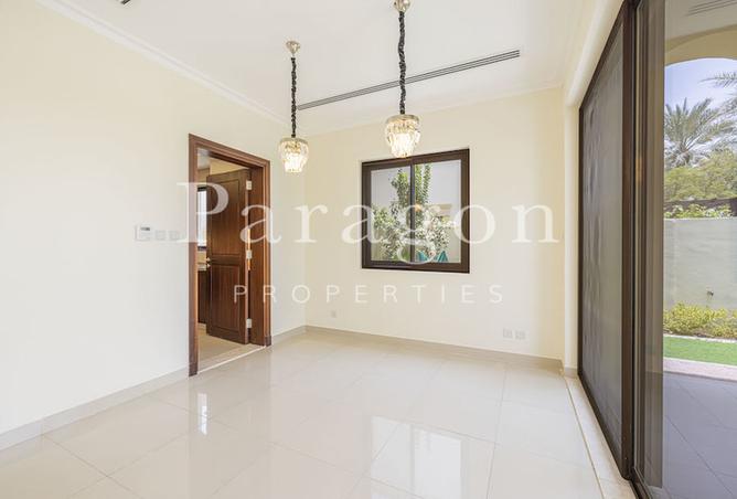 145069120 - Property Image 3