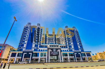 Apartment - 3 Bedrooms - 5 Bathrooms for rent in Al Hudaiba Mall - Al Hudaiba - Bur Dubai - Dubai