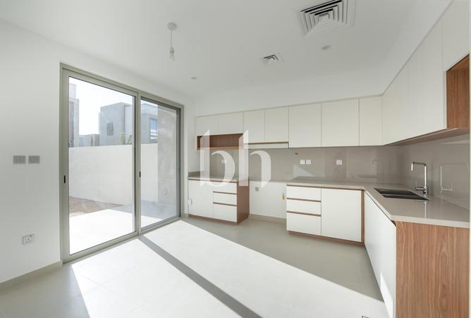 98250632 - Property Image 3