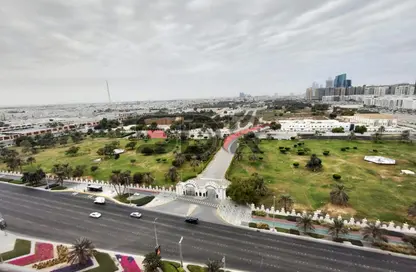 شقة - 3 غرف نوم - 3 حمامات للايجار في برج المرجان - شارع الفلاح - وسط المدينة - أبوظبي