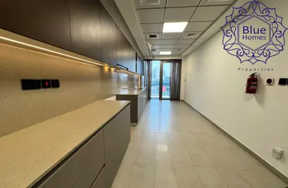 Apartment - 3 Bedrooms - 5 Bathrooms for rent in Lamcy Residence - Oud Metha - Bur Dubai - Dubai