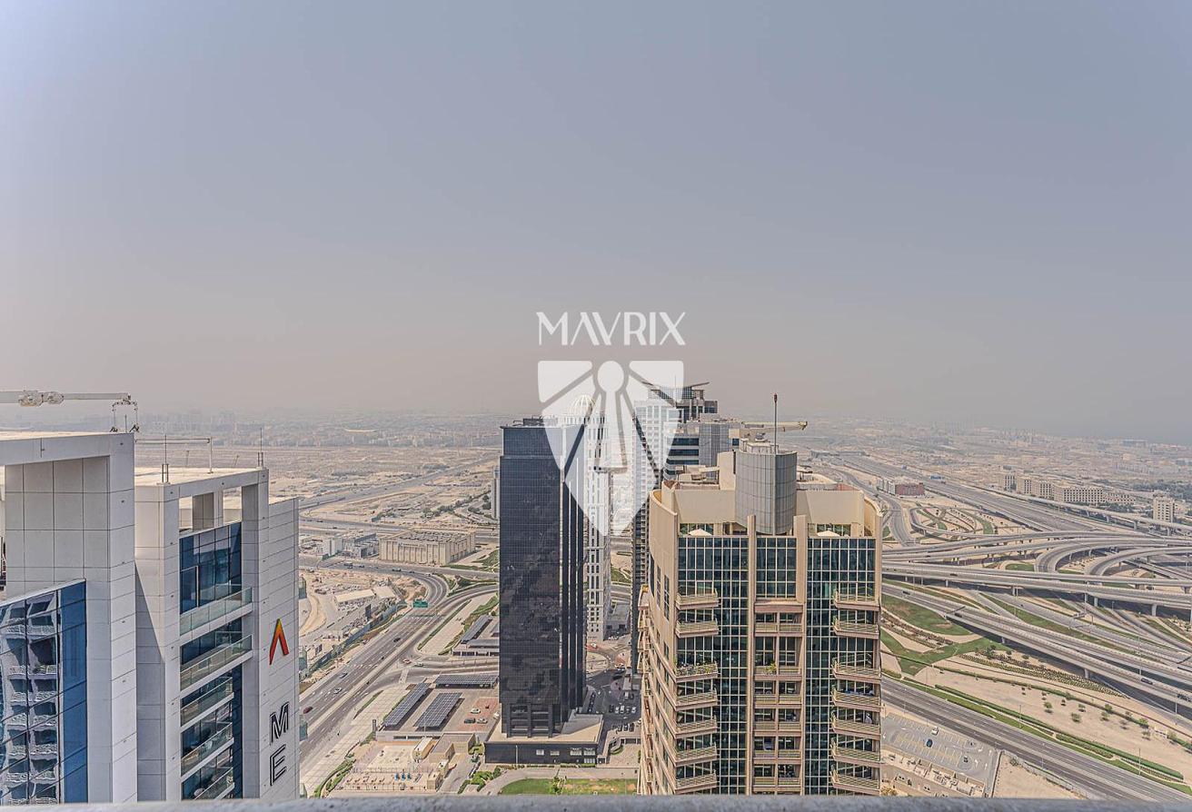 Vacant | Marina View | Penthouse | High Floor photo 5