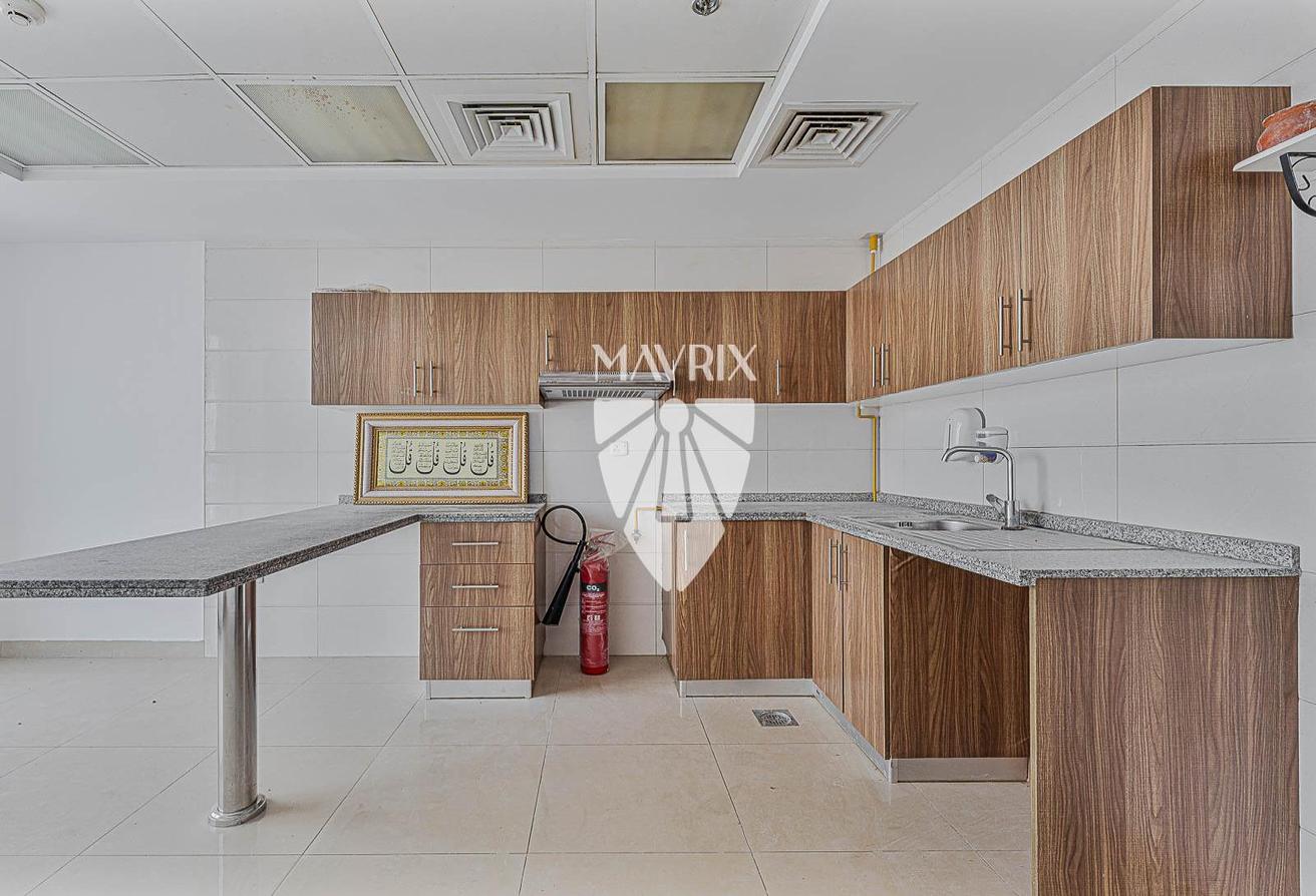 Vacant | Marina View | Penthouse | High Floor photo 17