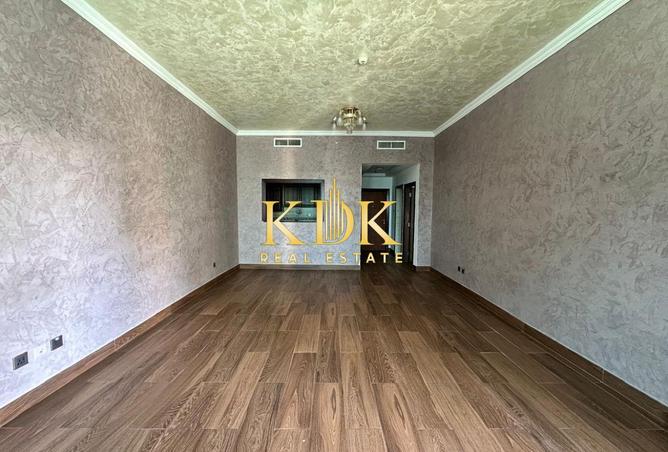 70670149 - Property Image 3