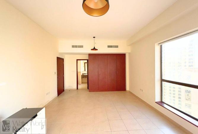 89204454 - صورة العقار 3