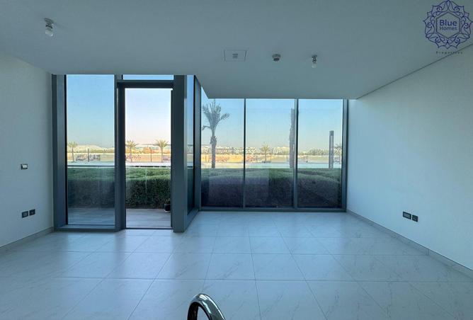 94011868 - Property Image 3