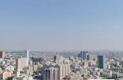 شقة - 2 غرف نوم - 4 حمامات للبيع في برج الكورنيش - طريق كورنيش عجمان - عجمان