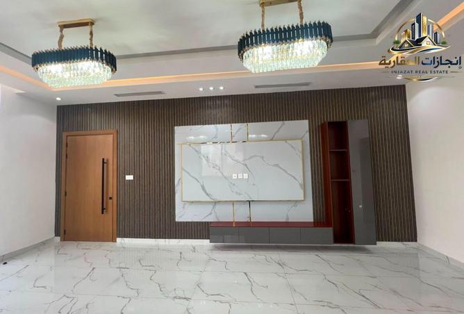 114183606 - Property Image 3