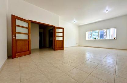 Apartment - 2 Bedrooms - 3 Bathrooms for rent in Hamdan Street - Abu Dhabi Apartment - 2 Bedrooms - 3 Bathrooms for rent in Hamdan Street - Abu Dhabi