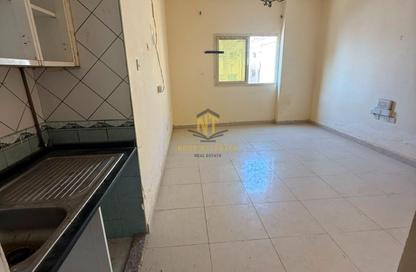 Apartment - Studio - 1 Bathroom for rent in Al Butina 9 Building - Al Butina - Sharjah