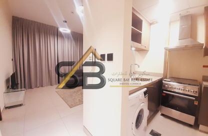 Apartment - 1 Bedroom - 2 Bathrooms for rent in Saleh Residence 3 - Jumeirah Garden City - Al Satwa - Dubai