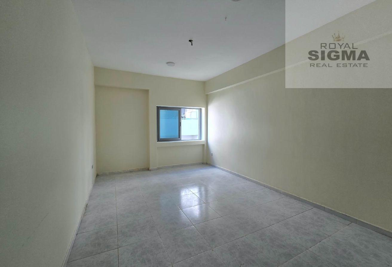 HOT SPECIOUS 1BHK APARTMENT NEAR REEF MALL photo 2