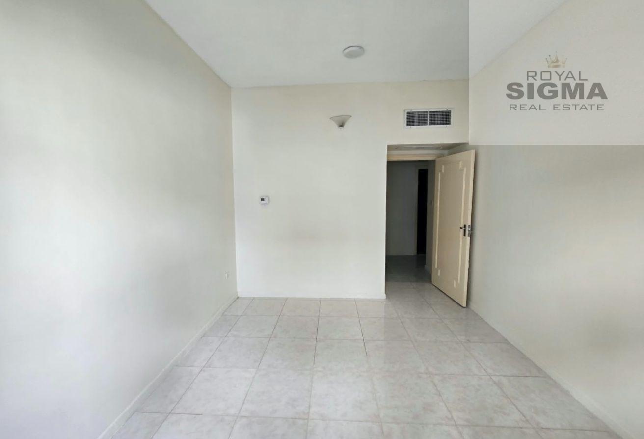 HOT SPECIOUS 1BHK APARTMENT NEAR REEF MALL photo 4
