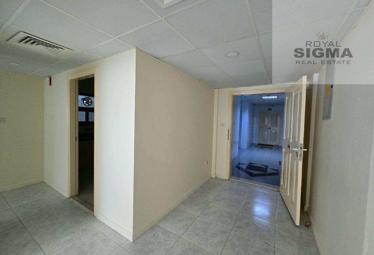 HOT SPECIOUS 1BHK APARTMENT NEAR REEF MALL photo 6