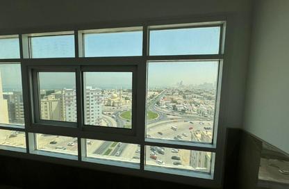 Apartment - 2 Bedrooms - 3 Bathrooms for rent in Bu Tina - Al Sharq - Sharjah