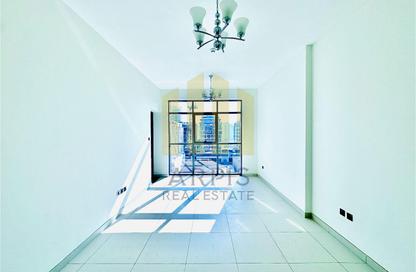 Apartment - 2 - 3 for rent in Dhana 3 - Jumeirah Garden City - Al Satwa - Dubai