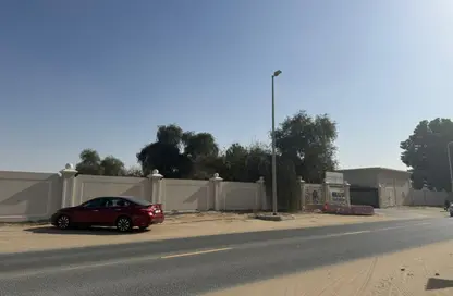 أرض - استوديو للبيع في تجارية مويلح - الشارقة