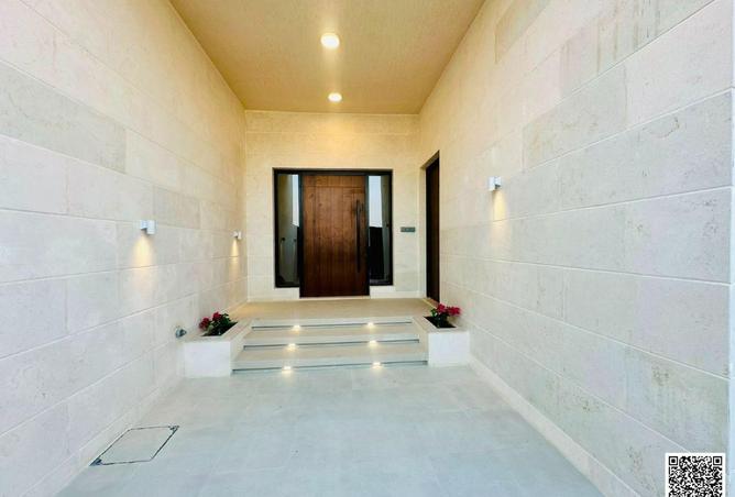 105107824 - Property Image 3