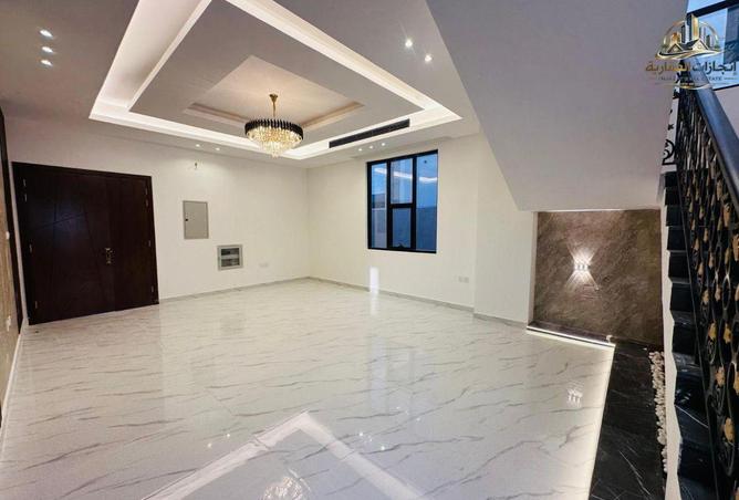 73119083 - Property Image 3