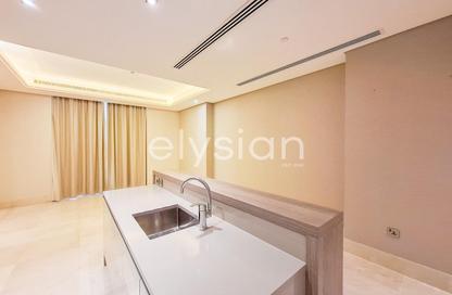 Apartment - 2 Bedrooms - 4 Bathrooms for rent in The 8 - The Crescent - Palm Jumeirah - Dubai