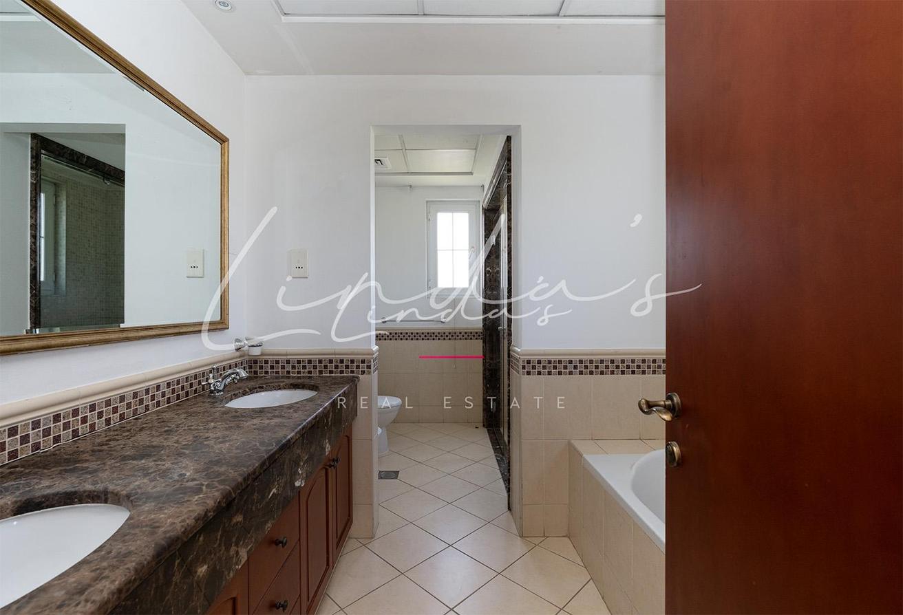 Single Row | well maintained | Prime location photo 27