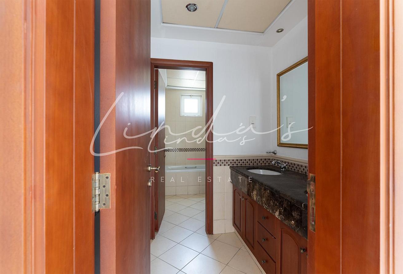 Single Row | well maintained | Prime location photo 19