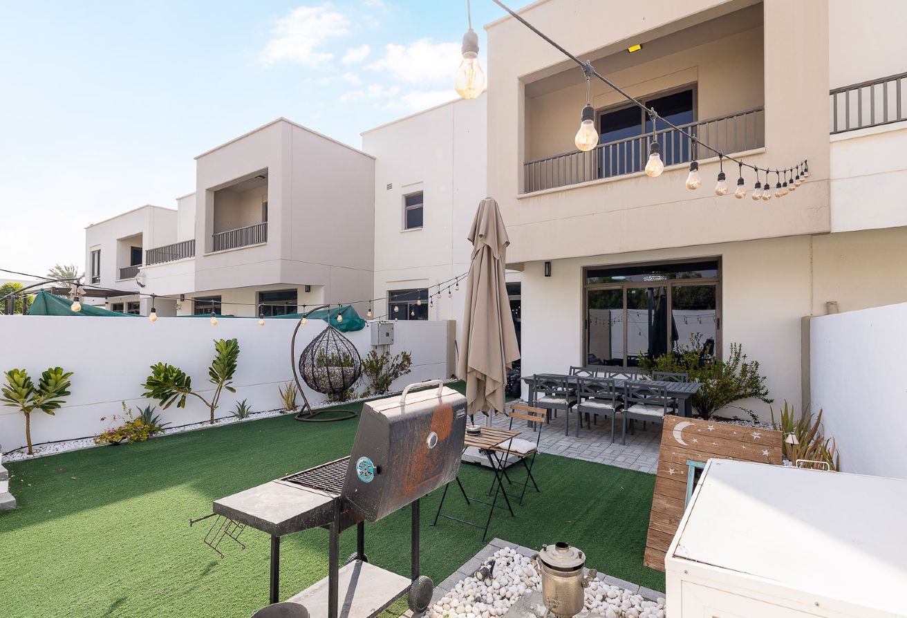 3 bedroom townhouse in Hayat Townhouses, Town Square: 25