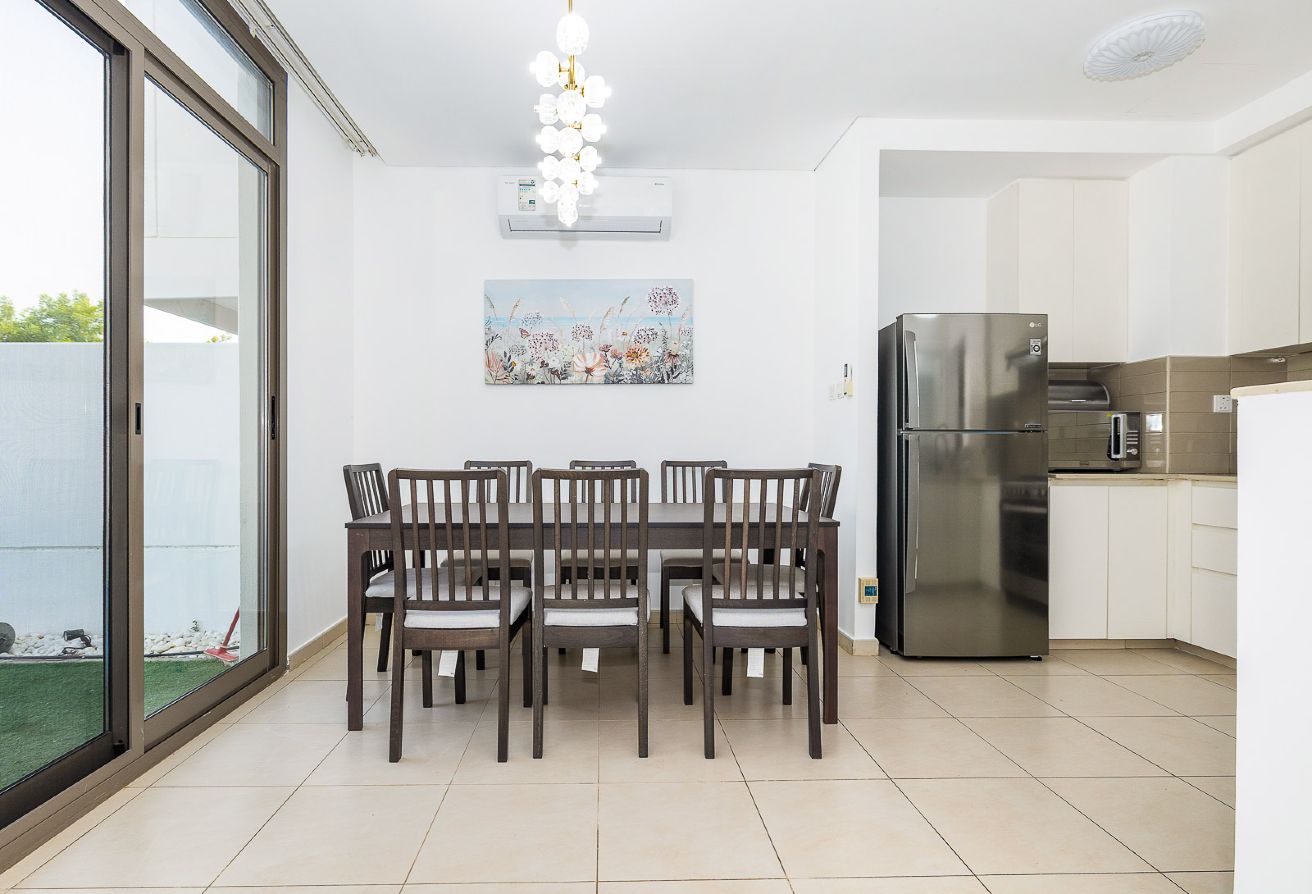 3 bedroom townhouse in Hayat Townhouses, Town Square: 8